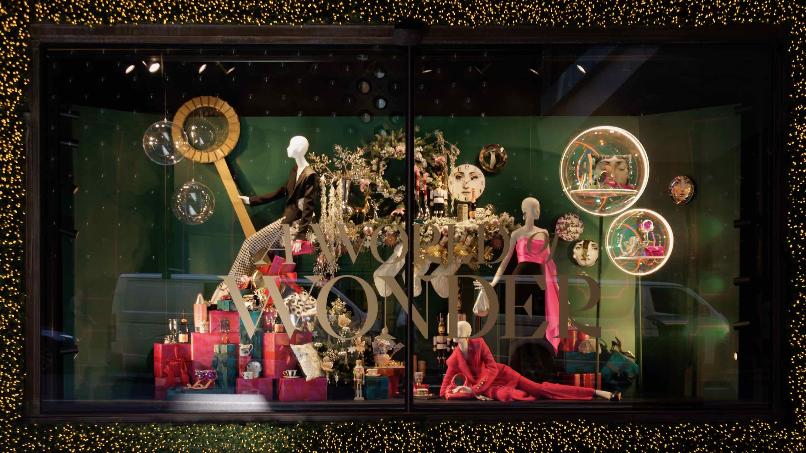 David Jones Xmas display featured image